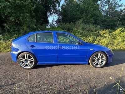 Usado Seat Leon FR 150 CV (110 kW) 2005 Azul Berlina