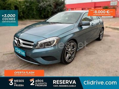 Usado Mercedes A180 Urban 122 CV (89 kW) 2014 Azul Berlina