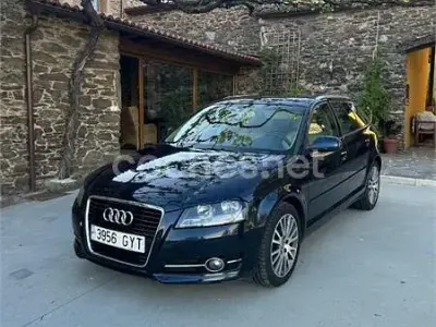 Usado Audi A3 Sportback Ambition 160 CV (117 kW) 2011 Azul Utilitario