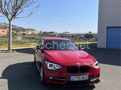 Usado BMW 118 Sport Line 170 CV (125 kW) 2011 Rojo Utilitario