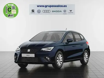 Usado Seat Ibiza Style 110 CV (80 kW) 2022 Azul Utilitario