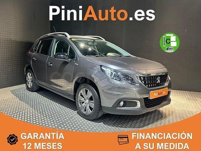 Usado Peugeot 2008 Style 100 CV (73 kW) 2018 Gris / plata SUV