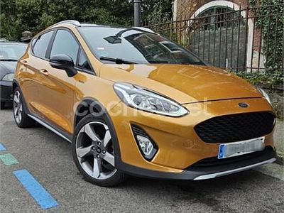 Usado Ford Fiesta Active 125 CV (91 kW) 2018 Naranja Utilitario