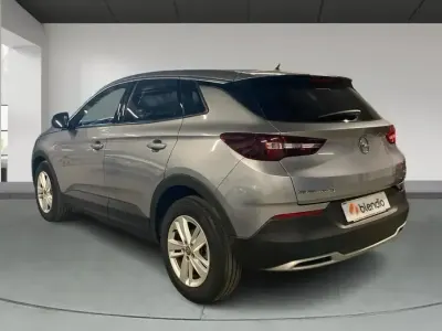 Usado Opel Grandland X Ultimate 130 CV (95 kW) 2021 Gris SUV