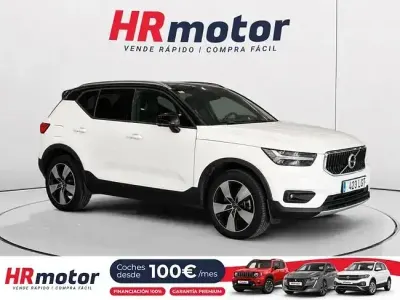 Usado Volvo XC40 Momentum 163 CV (119 kW) 2020 Blanco SUV