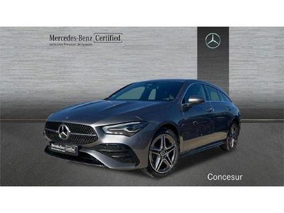 Gris Usado 2024 Mercedes CLA250e Shooting Brake AMG line Familiar | 44.900 € (Un poco caro)