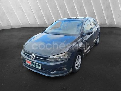 Gris / plata Usado 2018 VW Polo Advance Berlina | 8995 € (Precio justo)