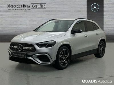 Usado Mercedes GLA220 AMG line 190 CV (139 kW) 2024 Plata iridio SUV