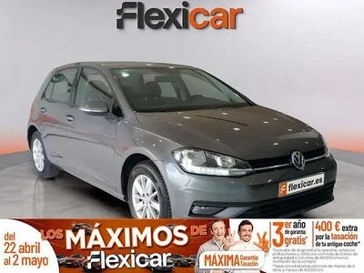 Usado VW Golf VII Advance 110 HP (80 kW) 2017 Cinzento Citadino