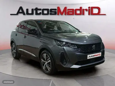 Usado Peugeot 3008 Allure 225 CV (165 kW) 2021 Gris SUV