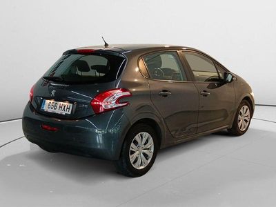 Begagnad Peugeot 208 Active 82 HK (60 kW) 2014 Vit Halvkombi