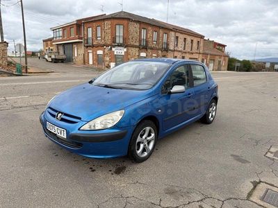 Usado Peugeot 307 90 CV (66 kW) 2004 Azul Berlina