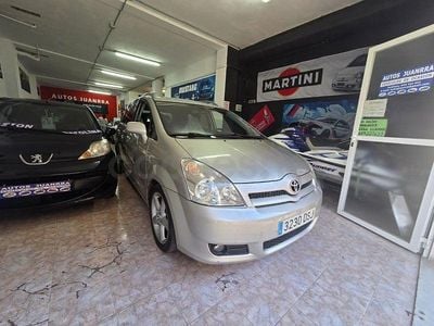 Usado Toyota Corolla Verso Sport 177 CV (130 kW) 2005 Gris / plata Monovolumen