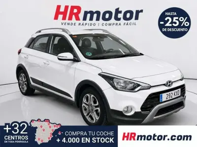 Käytetty Hyundai i20 Active 100 HP (73 kW) 2019 Valkoinen Viistoperä