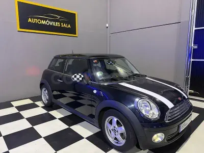 Usado Mini ONE 95 CV (69 kW) 2007 Negro Utilitario