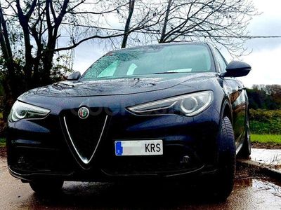 Usado Alfa Romeo Stelvio 180 CV (132 kW) 2018 Negro SUV