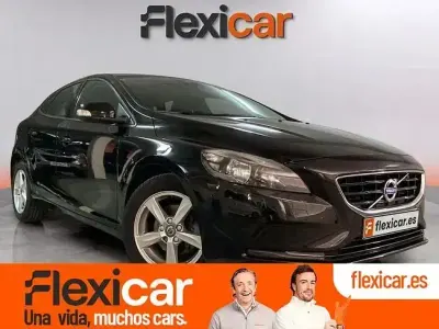 Usado Volvo V40 115 CV (84 kW) 2015 Negro