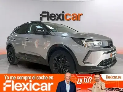 Usado Opel Grandland X GS Line 130 CV (95 kW) 2022 Gris SUV