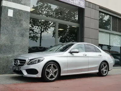 Używany Mercedes C200