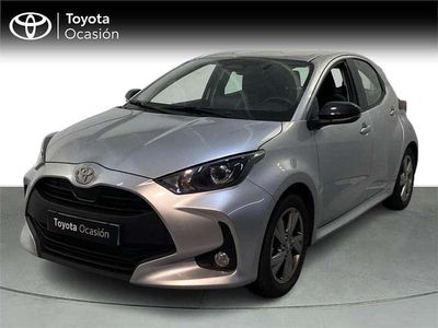 Usado 2025 Toyota Yaris Hybrid Active Monovolumen | 22.690 € (Buen precio)