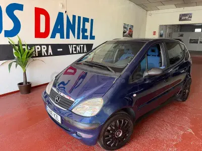Usado Mercedes A140 Classic 82 CV (60 kW) 2004 Azul Utilitario