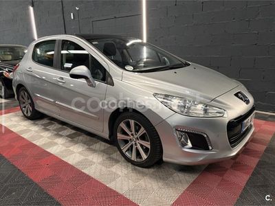 Usado Peugeot 308 Allure 112 CV (82 kW) 2012 Gris / plata Berlina
