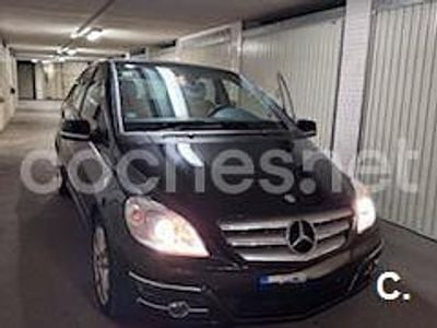 Usado Mercedes B180 Sport Edition 109 CV (80 kW) 2010 Negro Monovolumen