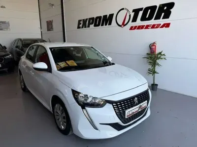 Usado Peugeot 208 Active 99 CV (72 kW) 2021 Blanco Utilitario