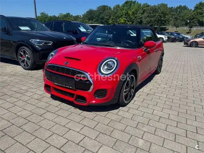 Usado Mini John Cooper Works Cabriolet 231 CV (169 kW) 2020 Rojo Descapotable