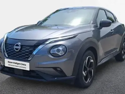 Usado Nissan Juke N-Connecta 145 CV (106 kW) 2023 Skyline grey (metalizado) techo (bitono) SUV