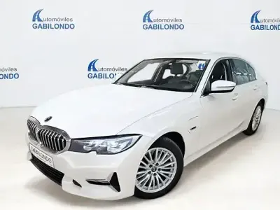 Usado BMW 320e 204 CV (150 kW) 2022 Blanco Berlina