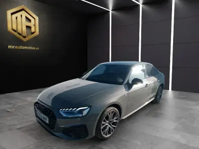 Usado Audi A4 204 CV (150 kW) 2023 Gris metalizado Berlina