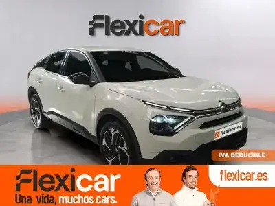 Käytetty Citroën C4 Feel 130 HP (95 kW) 2023 Valkoinen Katumaasturi