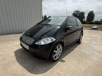 Usado Mercedes A150 Classic 95 CV (69 kW) 2005 Negro Berlina