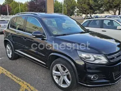 Usado VW Tiguan R-line 140 CV (102 kW) 2012 Negro SUV