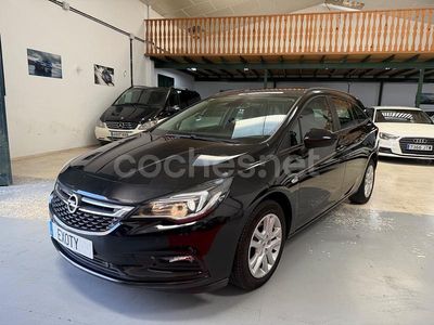 Negro Usado 2019 Opel Astra Elegance Familiar | 10.800 € (Precio justo)