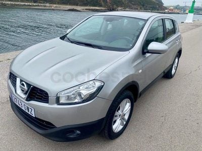 Usado Nissan Qashqai Acenta 106 CV (77 kW) 2010 Gris / plata SUV