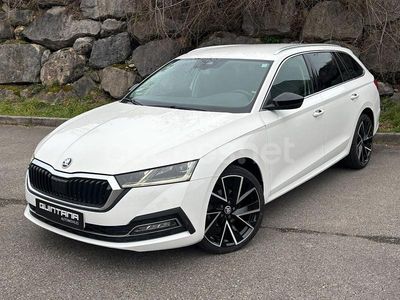 Blanco Usado 2020 Skoda Octavia Style Familiar | 21.900 €