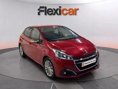 Usado Peugeot 208 Access 82 CV (60 kW) 2017 Rojo Utilitario