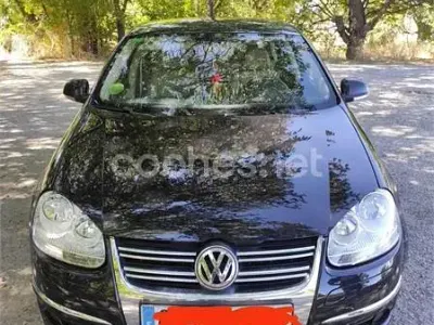 Usado VW Jetta Advance 140 CV (102 kW) 2007 Negro Berlina