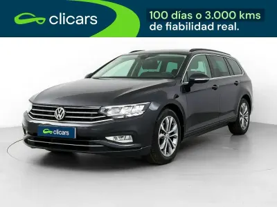 Używany VW Passat Executive 150 KM (110 kW) 2021 Szary Kombi