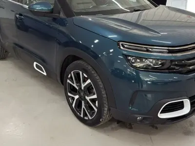 Usado Citroën C5 Aircross Shine 131 CV (96 kW) 2021 Verde SUV