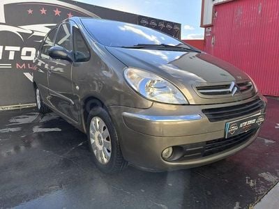 Usado Citroën Xsara Picasso Exclusive 92 CV (67 kW) 2009 Marrón Monovolumen