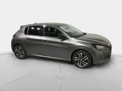 Usado Peugeot 208 Allure 101 CV (74 kW) 2022 Gris Utilitario