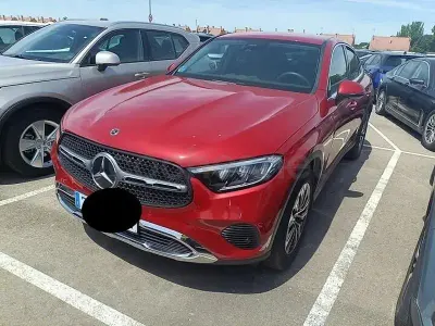Usado Mercedes GLC220 197 CV (144 kW) 2024 Granate Coupe