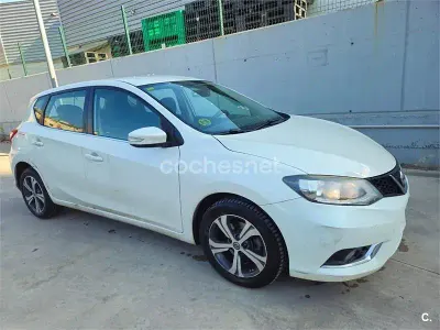 Usado Nissan Pulsar Tekna 110 CV (80 kW) 2015 Blanco Utilitario