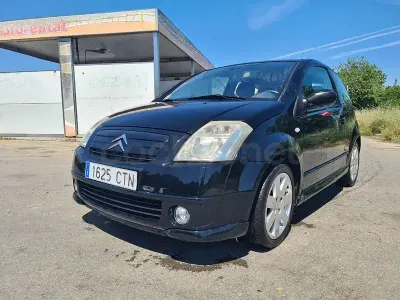 Usado Citroën C2 VTR Sport 110 CV (80 kW) 2005 Negro Utilitario