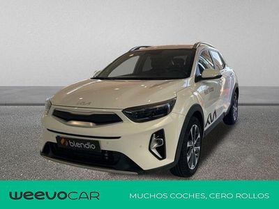 Blanco Usado 2024 Kia Stonic Style SUV | 24.990 €
