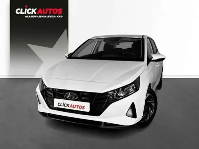 Usado Hyundai i20 86 CV (63 kW) 2024 Blanco Utilitario