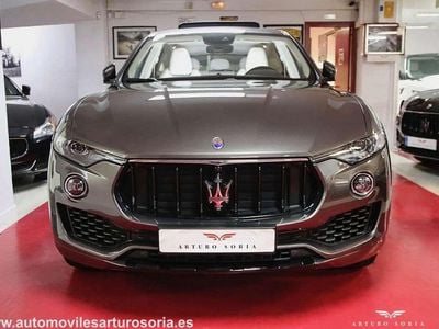 Gris / plata Usado 2017 Maserati Levante SUV | 43.000 € (Precio justo)